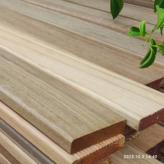 Foto Lantai kayu tutup Chamber Kolam Koi Decking Bengkirai 2 x 9 x 30 - 150 cm