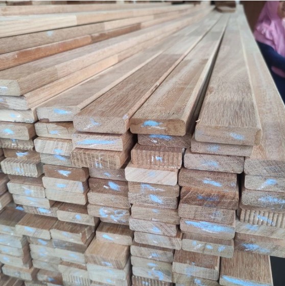 Foto Partisi Kayu Para Kisi Sekat Ruangan Kayu Bengkirai FJL 1,5 x 5 x 200 cm