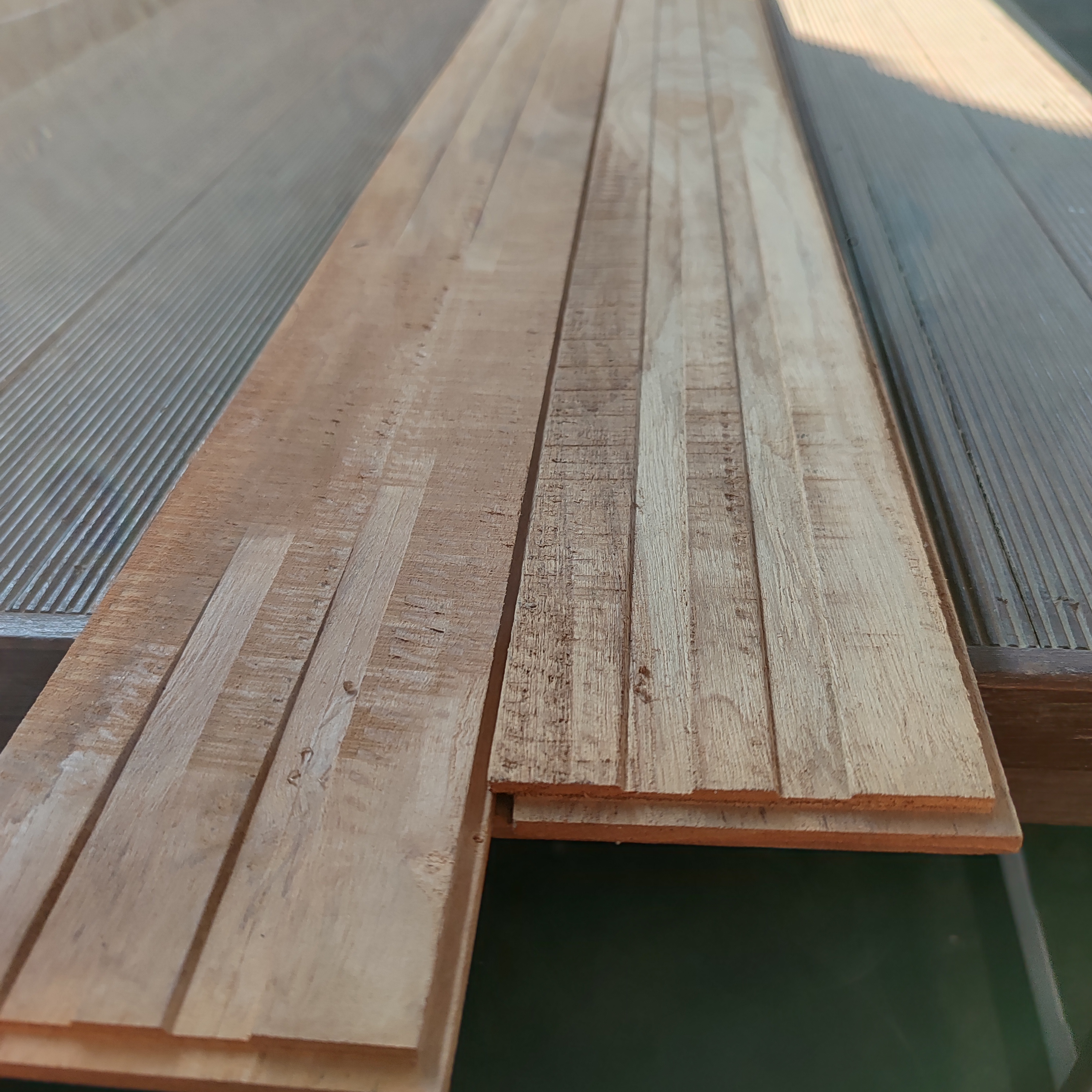 Foto Flooring Lantai Kayu Jati Murah Per Meter 1,5 x 9 x 90 cm